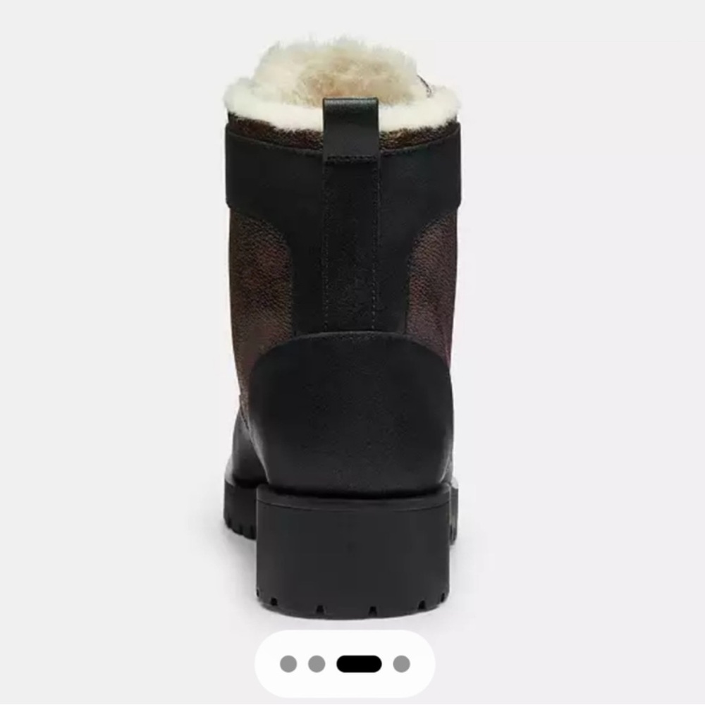 NWT Coach Lorraine Bootie In Signature Canvas and faux shearling lining size 9 - Picture 4 of 13
